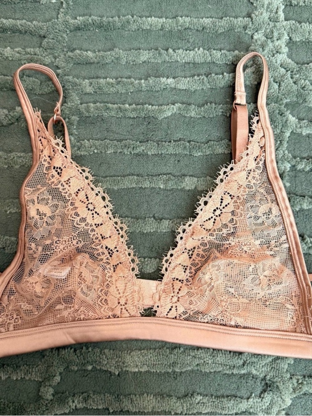 Aerie Lace Bralette in Tan / Nude